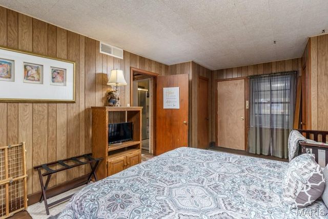 837 Lynn Street, Lebanon, MO 65536