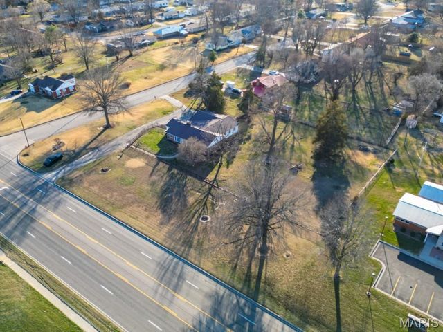 837 Lynn Street, Lebanon, MO 65536