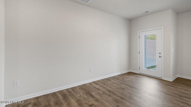 1002 Bayard Wootten Way, New Bern, NC 28562