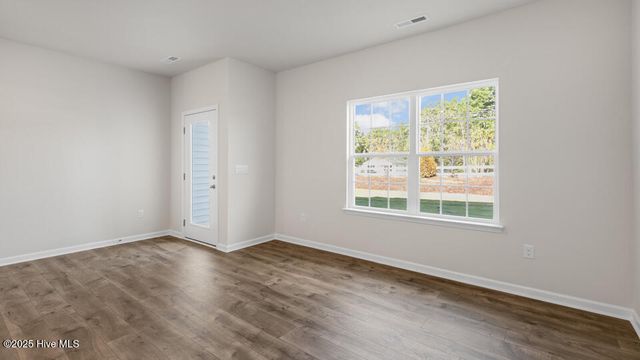 1002 Bayard Wootten Way, New Bern, NC 28562