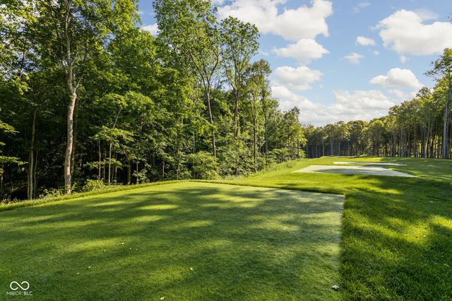 4580 Strathmore Lane, Zionsville, IN 46077