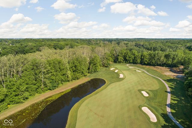 4580 Strathmore Lane, Zionsville, IN 46077