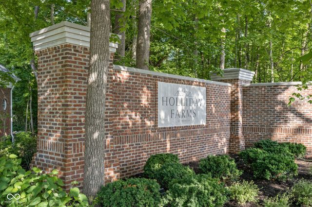 4580 Strathmore Lane, Zionsville, IN 46077