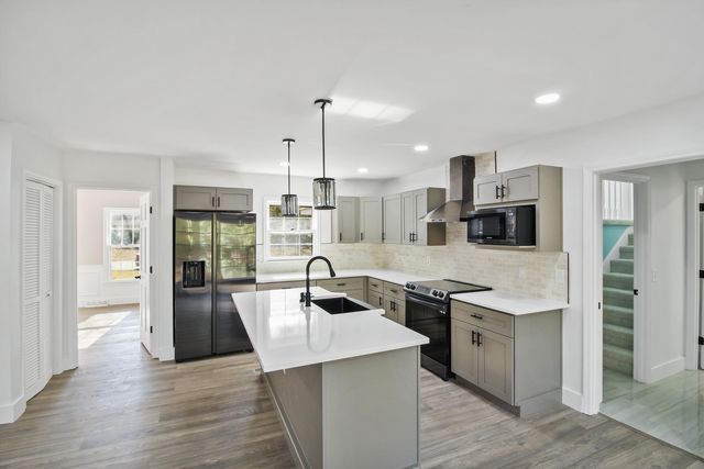 305 Mayfield Street, Summerville, SC 29485