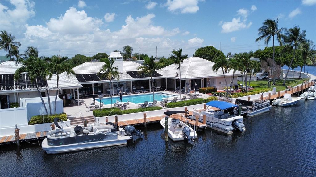 160 Cypress Club Dr 608, Pompano Beach, FL 33060