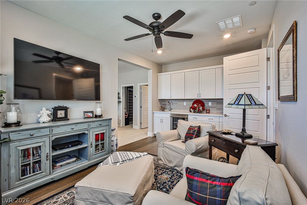 Image 11 of property listing at 4126 Yucca Bloom Street 0, Las Vegas, NV 89135