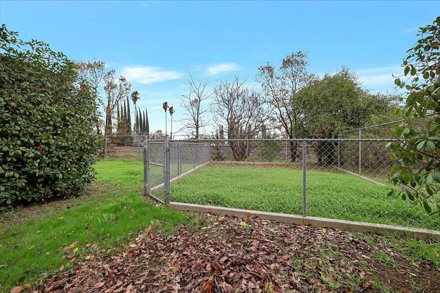 4803 Pacific Ave, Olivehurst, CA 95961