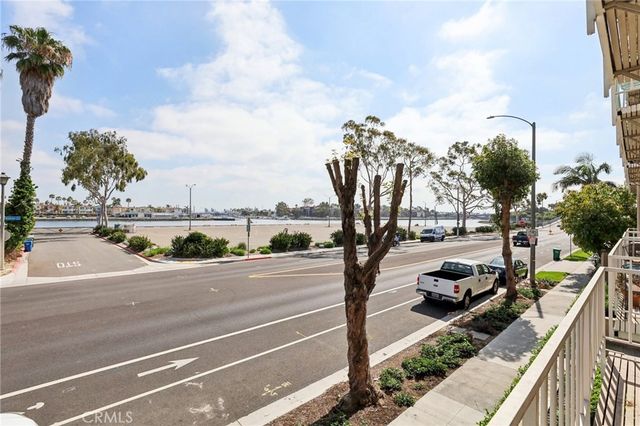 383 Bayshore Avenue 207, Long Beach, CA 90803