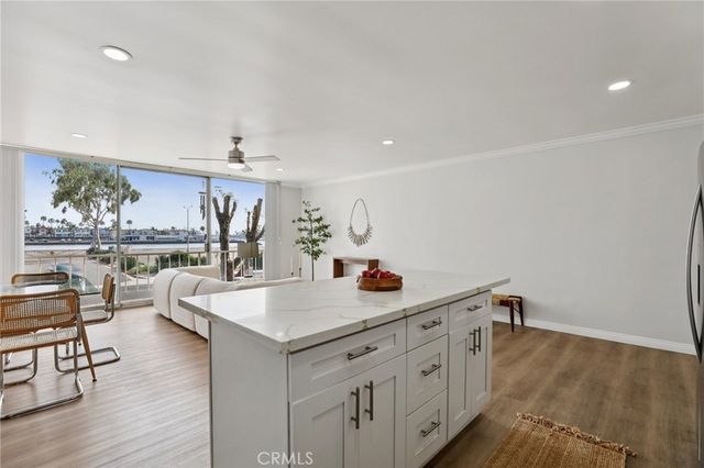 383 Bayshore Avenue 207, Long Beach, CA 90803