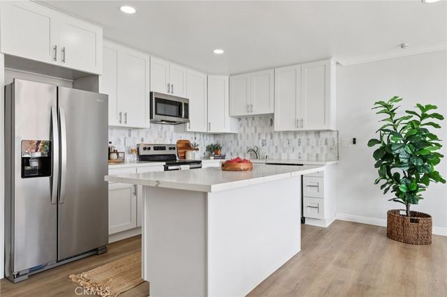 383 Bayshore Avenue 207, Long Beach, CA 90803