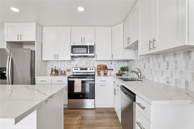 383 Bayshore Avenue 207, Long Beach, CA 90803