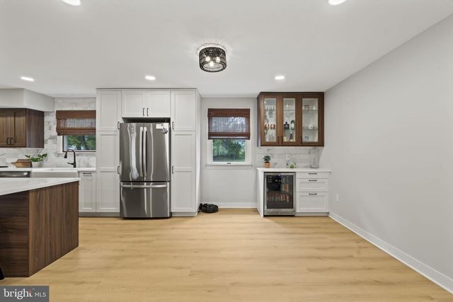 866 DECKER LN, Warminster, PA 18974