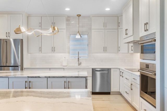 5003 Wenlock Rose Court, Middleton, WI 53562