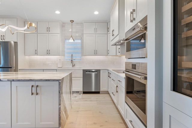 5003 Wenlock Rose Court, Middleton, WI 53562