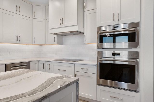 5003 Wenlock Rose Court, Middleton, WI 53562