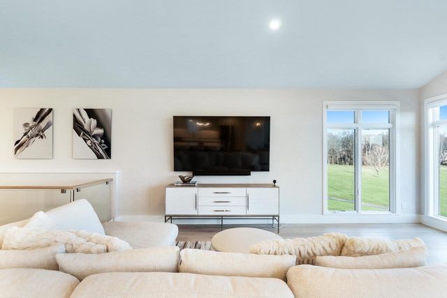 5003 Wenlock Rose Court, Middleton, WI 53562