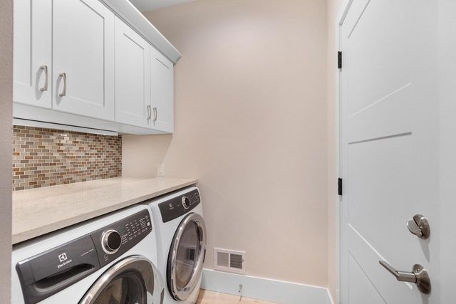 5003 Wenlock Rose Court, Middleton, WI 53562