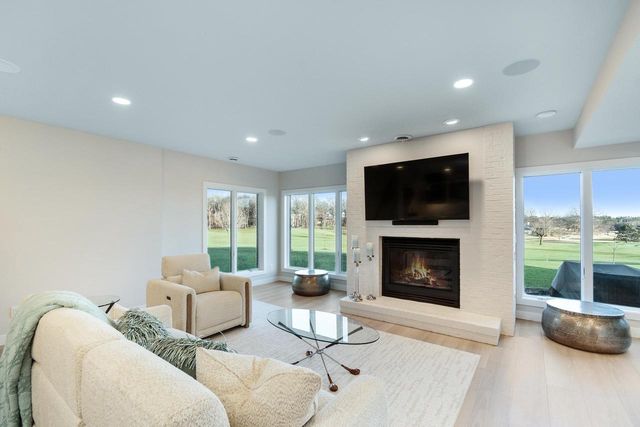 5003 Wenlock Rose Court, Middleton, WI 53562