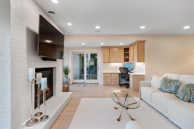 5003 Wenlock Rose Court, Middleton, WI 53562