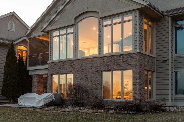 5003 Wenlock Rose Court, Middleton, WI 53562