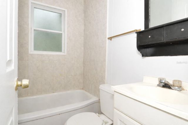 6855 DARTMOUTH AVENUE N, St Petersburg, FL 33710