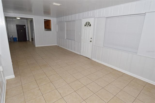 6855 DARTMOUTH AVENUE N, St Petersburg, FL 33710