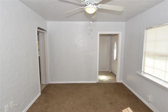 6855 DARTMOUTH AVENUE N, St Petersburg, FL 33710