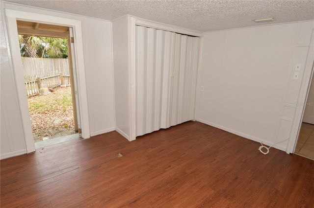 6855 DARTMOUTH AVENUE N, St Petersburg, FL 33710