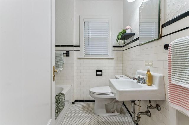 908 NW 41st Street, Oklahoma City, OK 73118