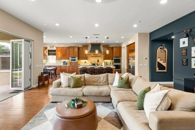 15740 Bacara Ct, San Diego, CA 92131