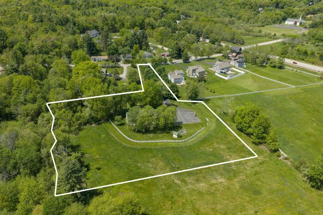 21 Willowbrook Avenue, Greenland, NH 03840