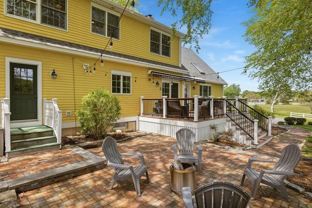 21 Willowbrook Avenue, Greenland, NH 03840