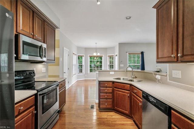 11 Kenan CT, Hampton, VA 23666