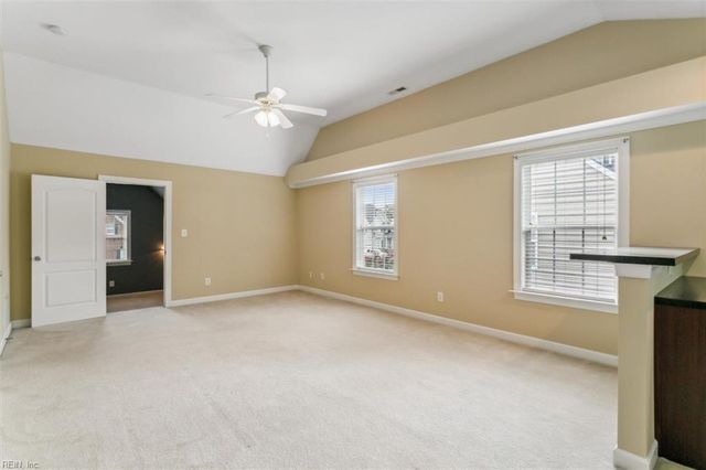 11 Kenan CT, Hampton, VA 23666