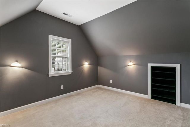 11 Kenan CT, Hampton, VA 23666