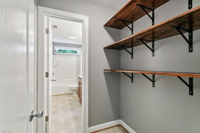 11 Kenan CT, Hampton, VA 23666