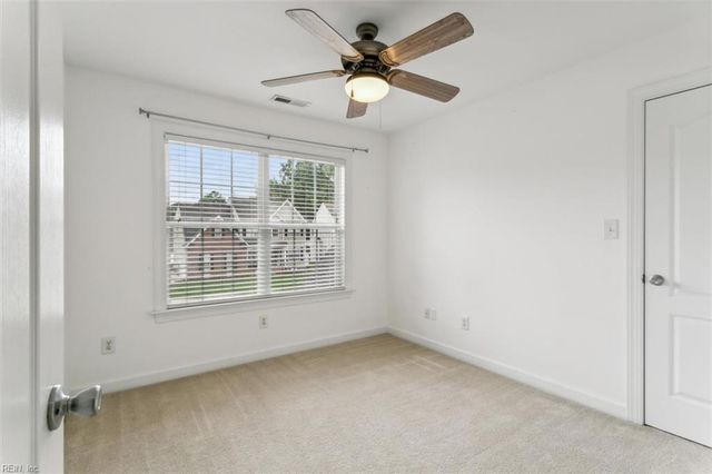 11 Kenan CT, Hampton, VA 23666