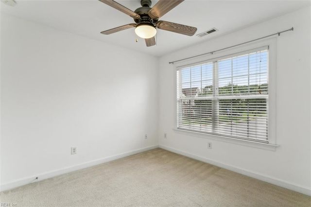 11 Kenan CT, Hampton, VA 23666