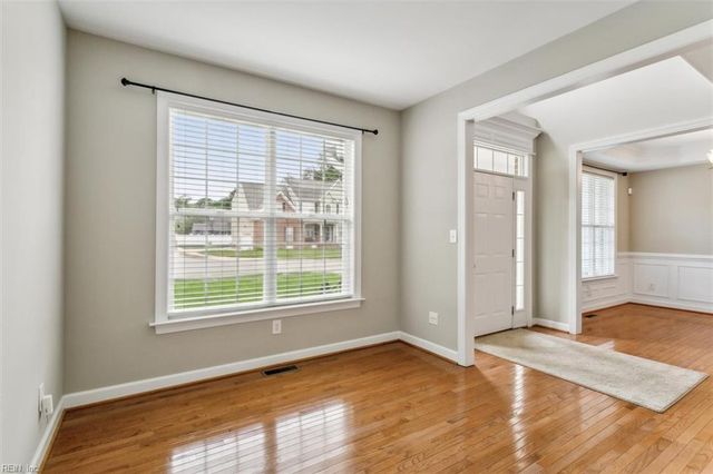 11 Kenan CT, Hampton, VA 23666