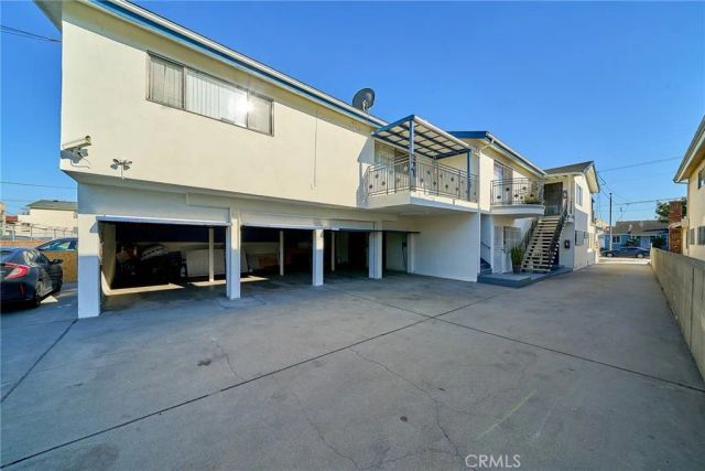 1639 218th 3, Torrance, CA 90501