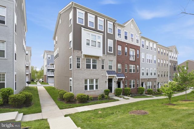 2739 PINEBROOK RD, Landover, MD 20785
