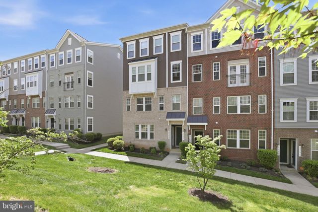 2739 PINEBROOK RD, Landover, MD 20785