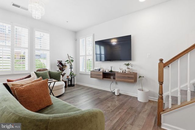 2739 PINEBROOK RD, Landover, MD 20785