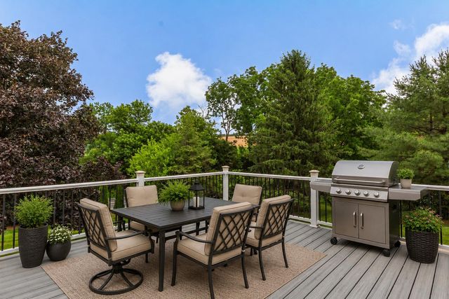 15 BLACKBERRY LN, Ephrata, PA 17522