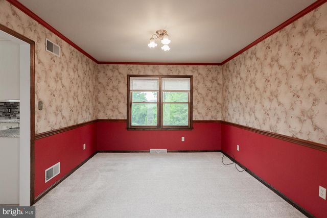 15 BLACKBERRY LN, Ephrata, PA 17522