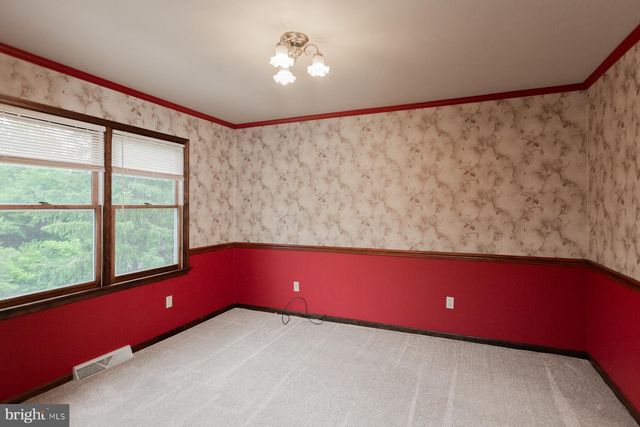 15 BLACKBERRY LN, Ephrata, PA 17522