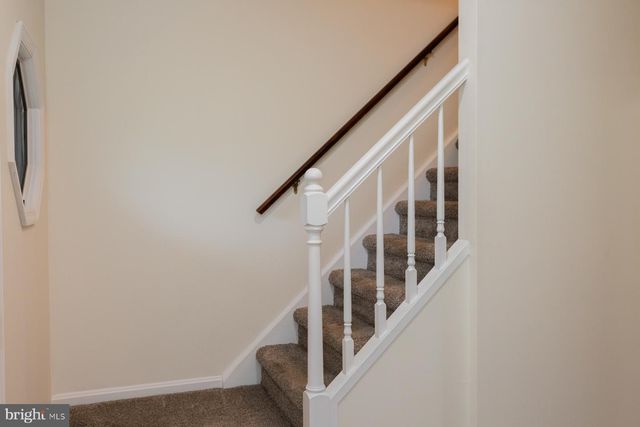 15 BLACKBERRY LN, Ephrata, PA 17522