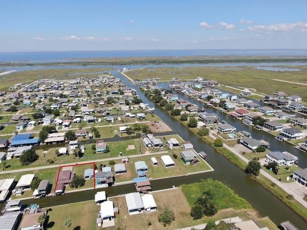 1120 & 1122 Prides Lane, Crystal Beach, TX 77650