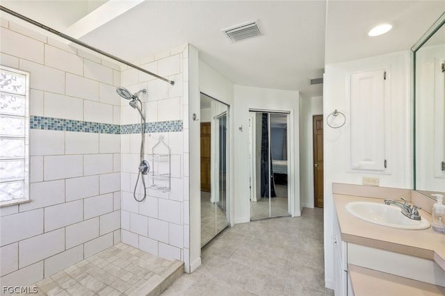 432 SE 17th ST, Cape Coral, FL 33990