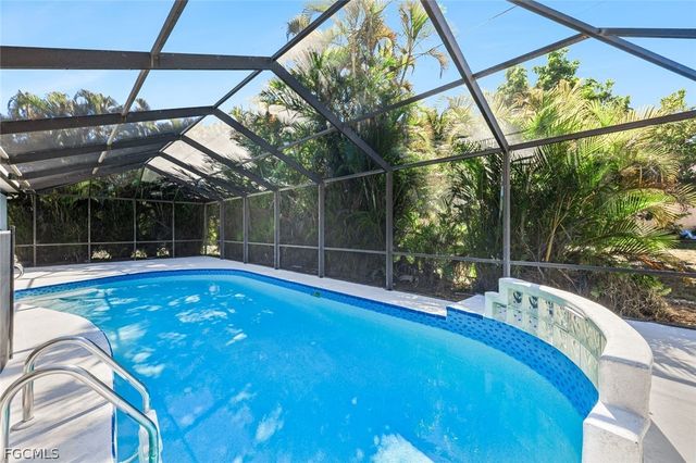 432 SE 17th ST, Cape Coral, FL 33990